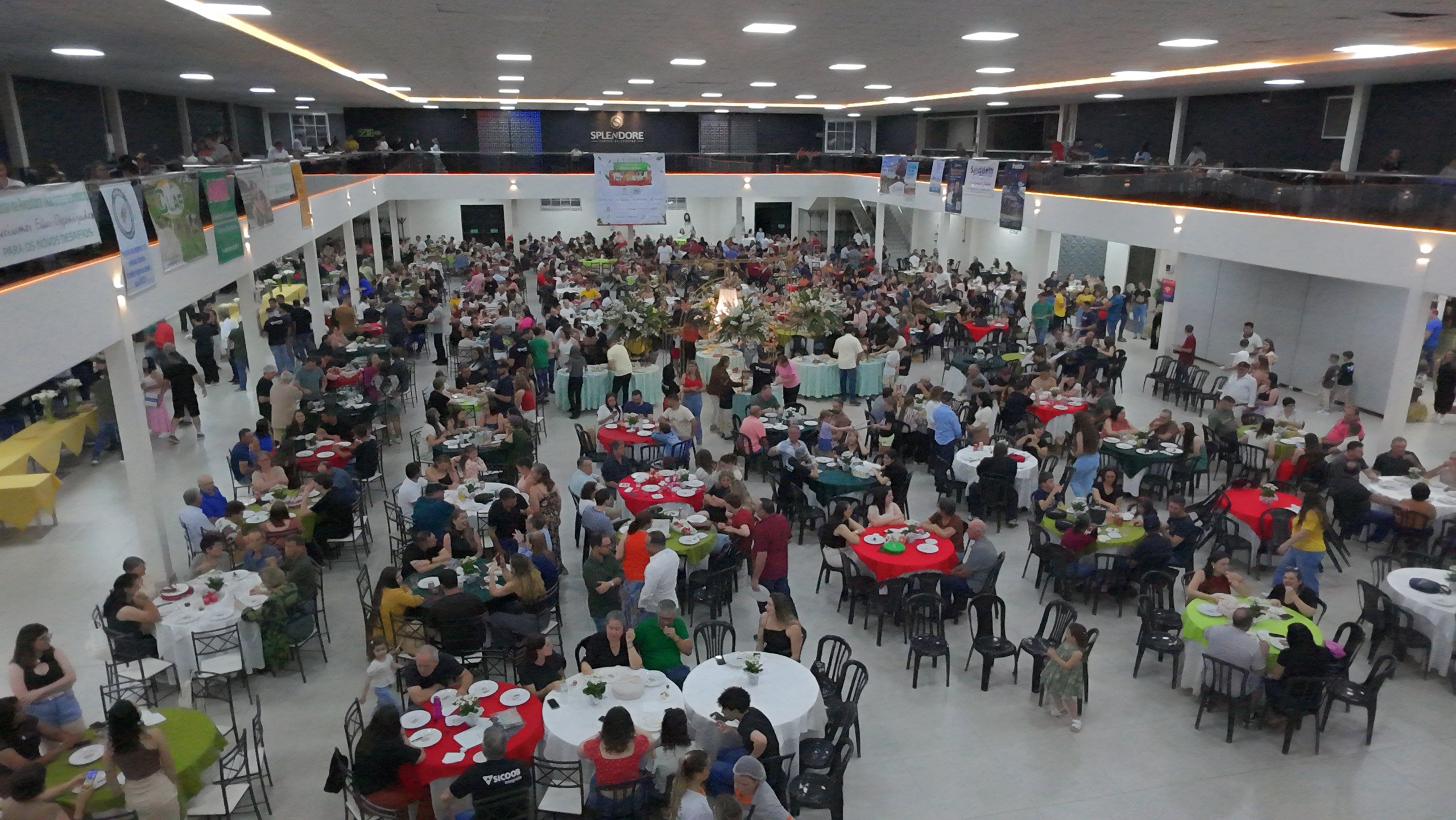 Imagem da Noticia: Festa Frutos da Nossa Terra reúne cerca de 1.500 pessoas e celebra os 70 anos de Chopinzinho