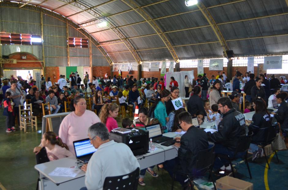 Em três dias de evento, Paraná Cidadão fez mais de 10.000 atendimentos