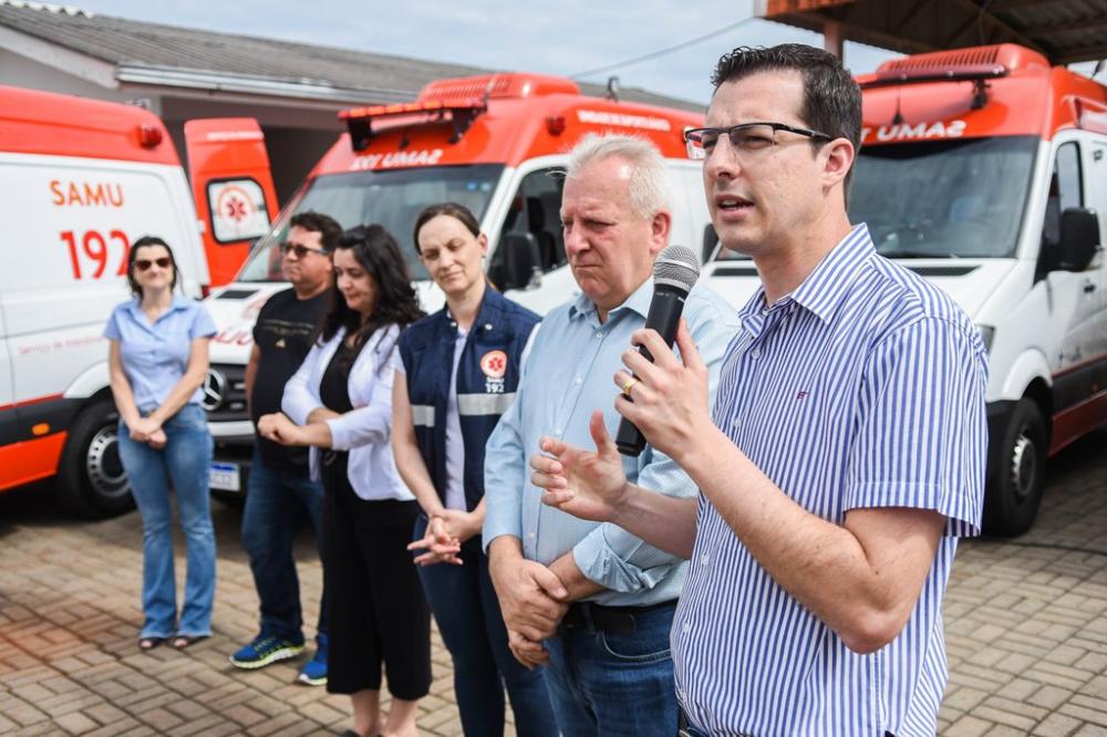 Base do SAMU de Chopinzinho recebe duas novas ambulâncias